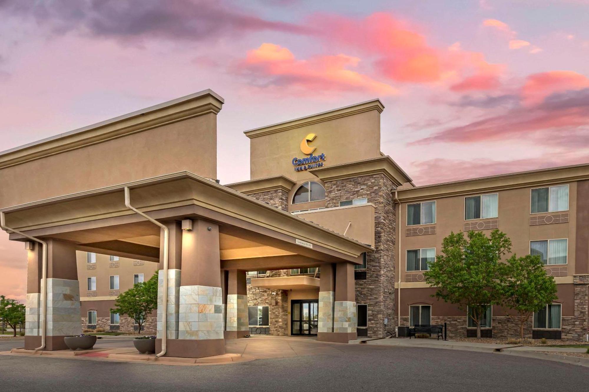 Comfort Inn & Suites Brighton Denver Ne Medical Center Exteriör bild