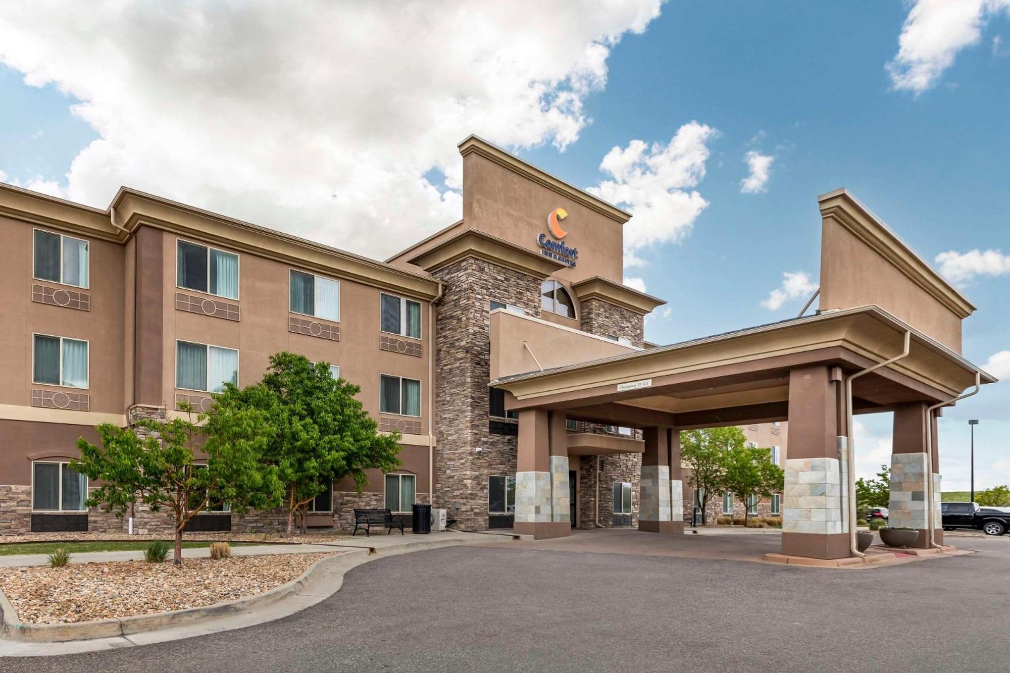 Comfort Inn & Suites Brighton Denver Ne Medical Center Exteriör bild