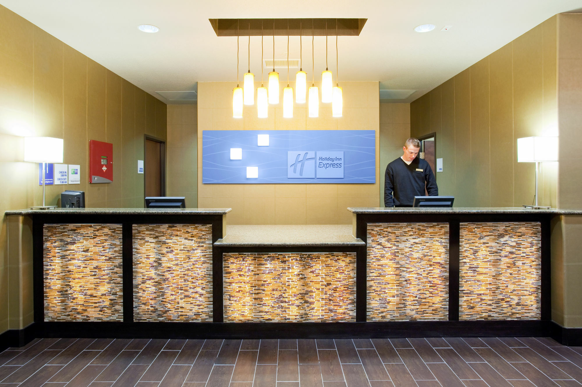 Comfort Inn & Suites Brighton Denver Ne Medical Center Exteriör bild